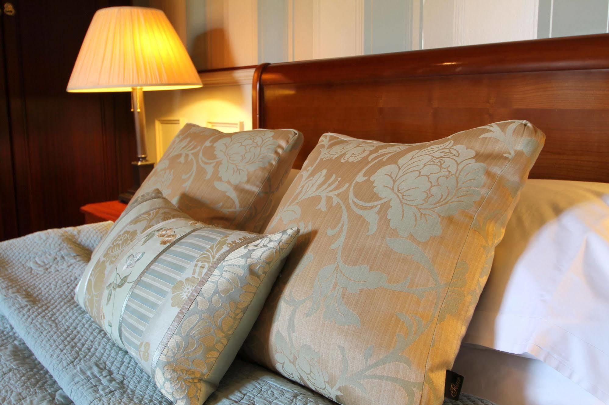 Alexandra Court Hotel Congleton Ngoại thất bức ảnh